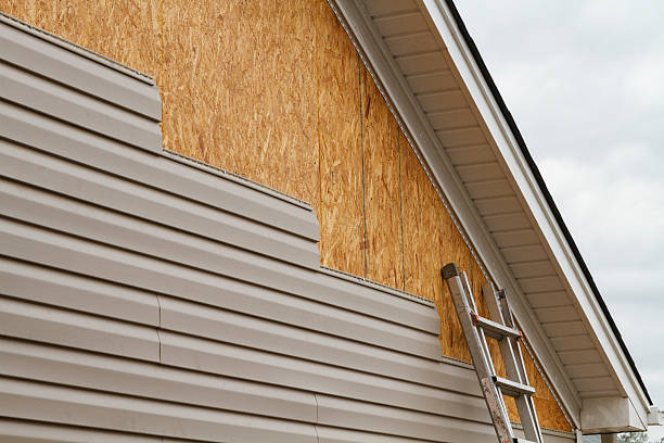24/7 Emergency Vinyl Siding experts in Abingdon, IL